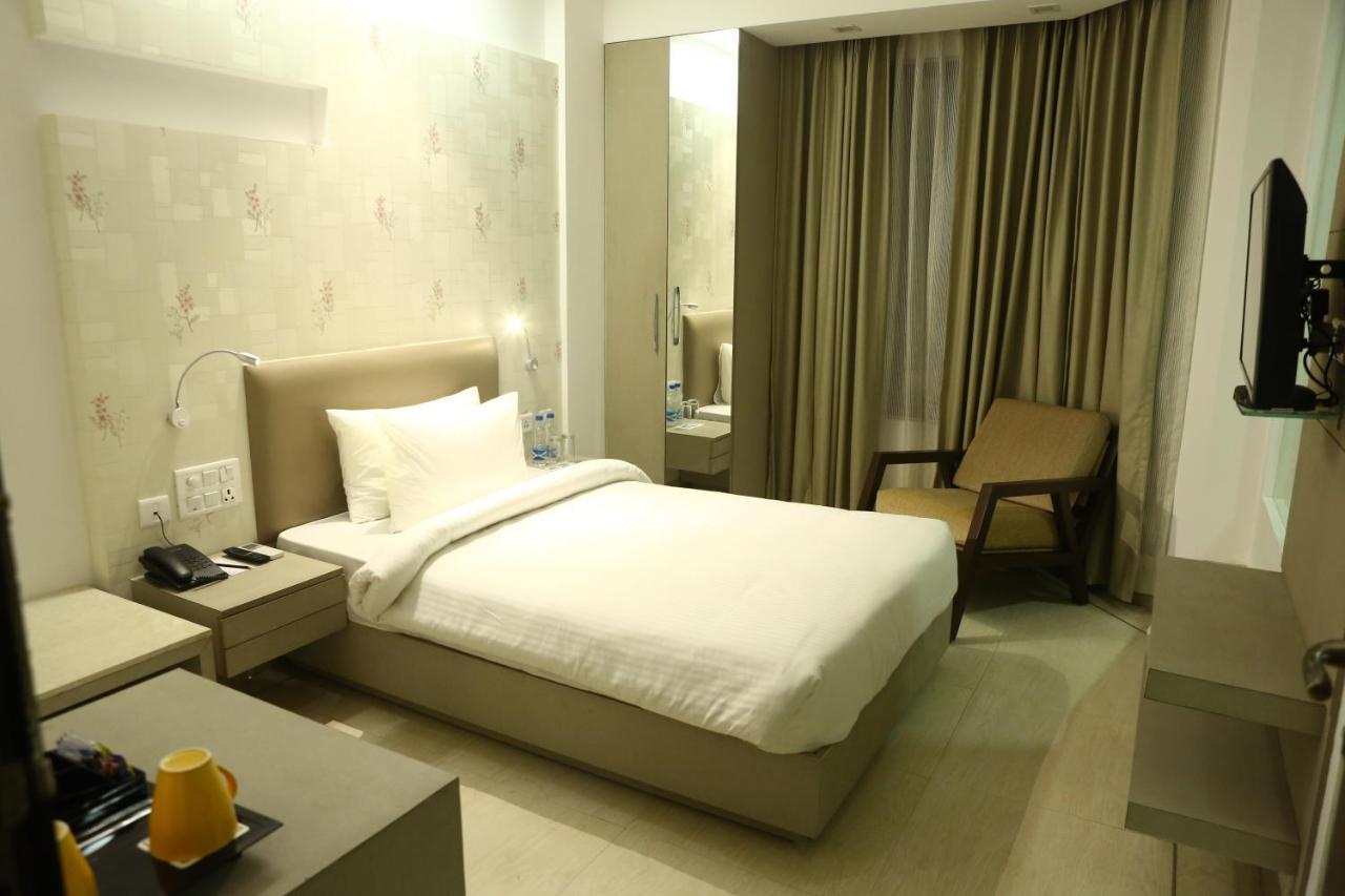 Keys Lite By Lemon Tree Hotels, Mayfield, Gurgaon Extérieur photo