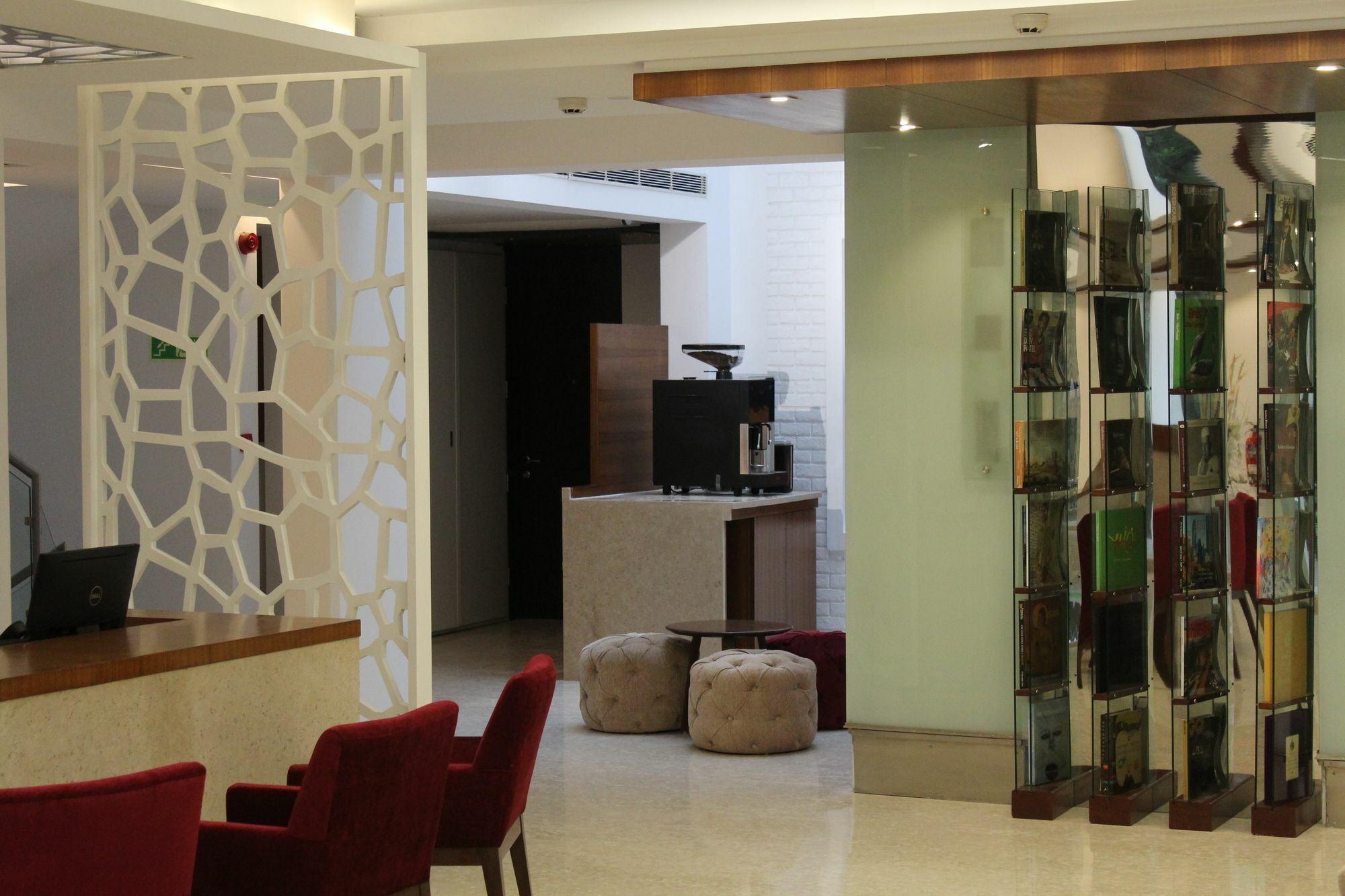 Keys Lite By Lemon Tree Hotels, Mayfield, Gurgaon Extérieur photo